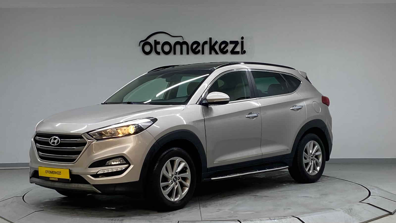 HYUNDAI TUCSON 1